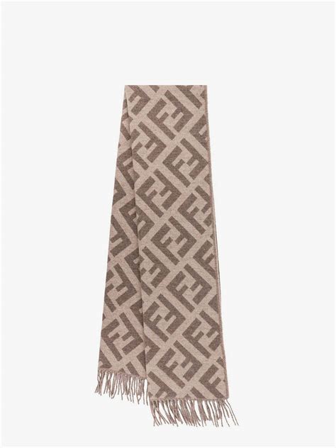 foulard fendi offerta|Foulard Fendi in Seta Beige .